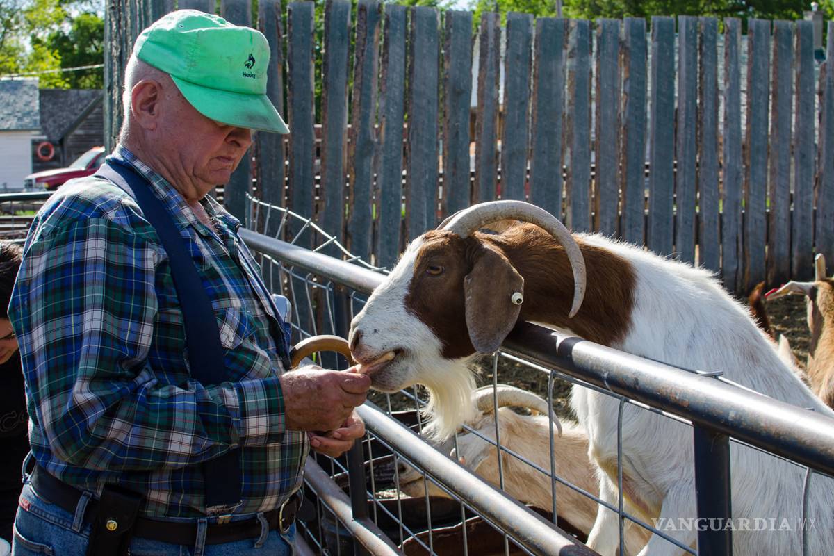 Canacintra Coahuila Sureste apoyará a los productores de leche de cabra
