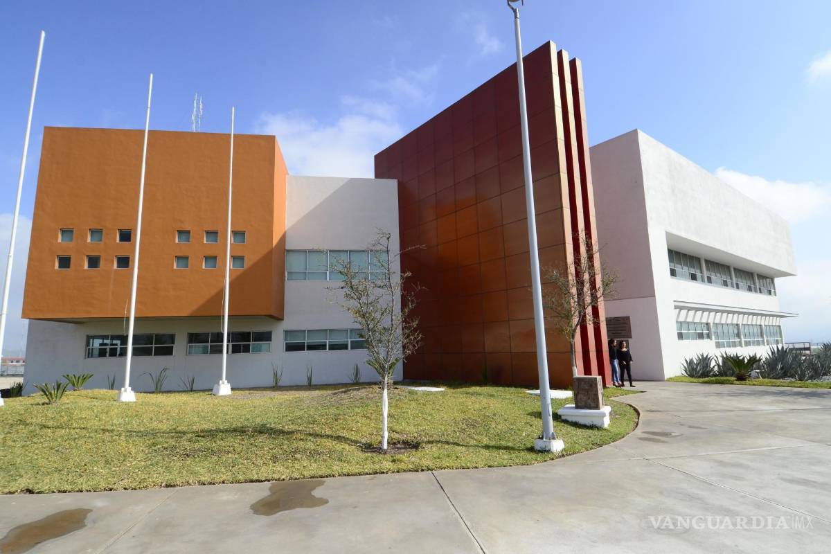 Universidad Politécnica de Ramos Arizpe, con sobrecupo de 500 estudiantes; hacen falta 25 mdp para otro edificio