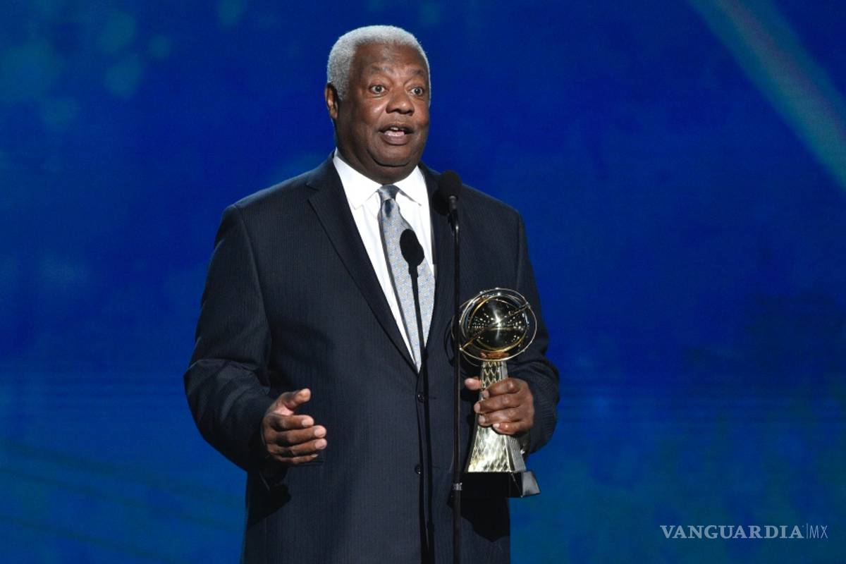 ¿Dónde están los jugadores blancos?, se pregunta Oscar Robertson