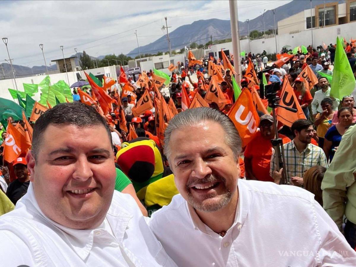 $!Lenin Pérez, candidato de UDC y PVM, visitó ejidos de los municipios de Jiménez y Villa Unión para reunirse con los habitantes de las comunidades.