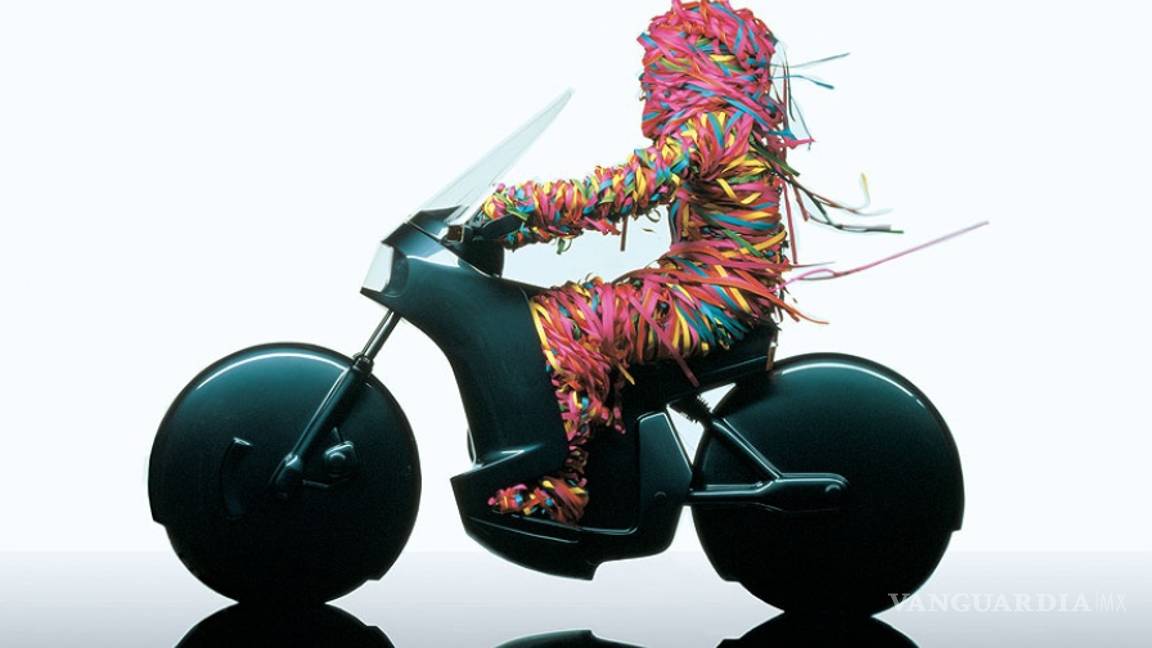 $!6 ejemplos de cuando una marca de coches se mete en el mundo de las motos