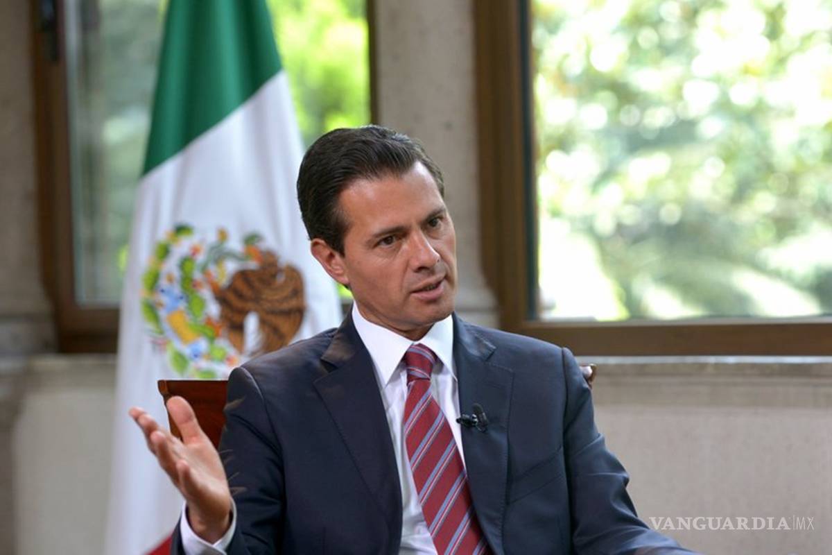 Lámparas, posible causa de irritación ocular en Peña Nieto