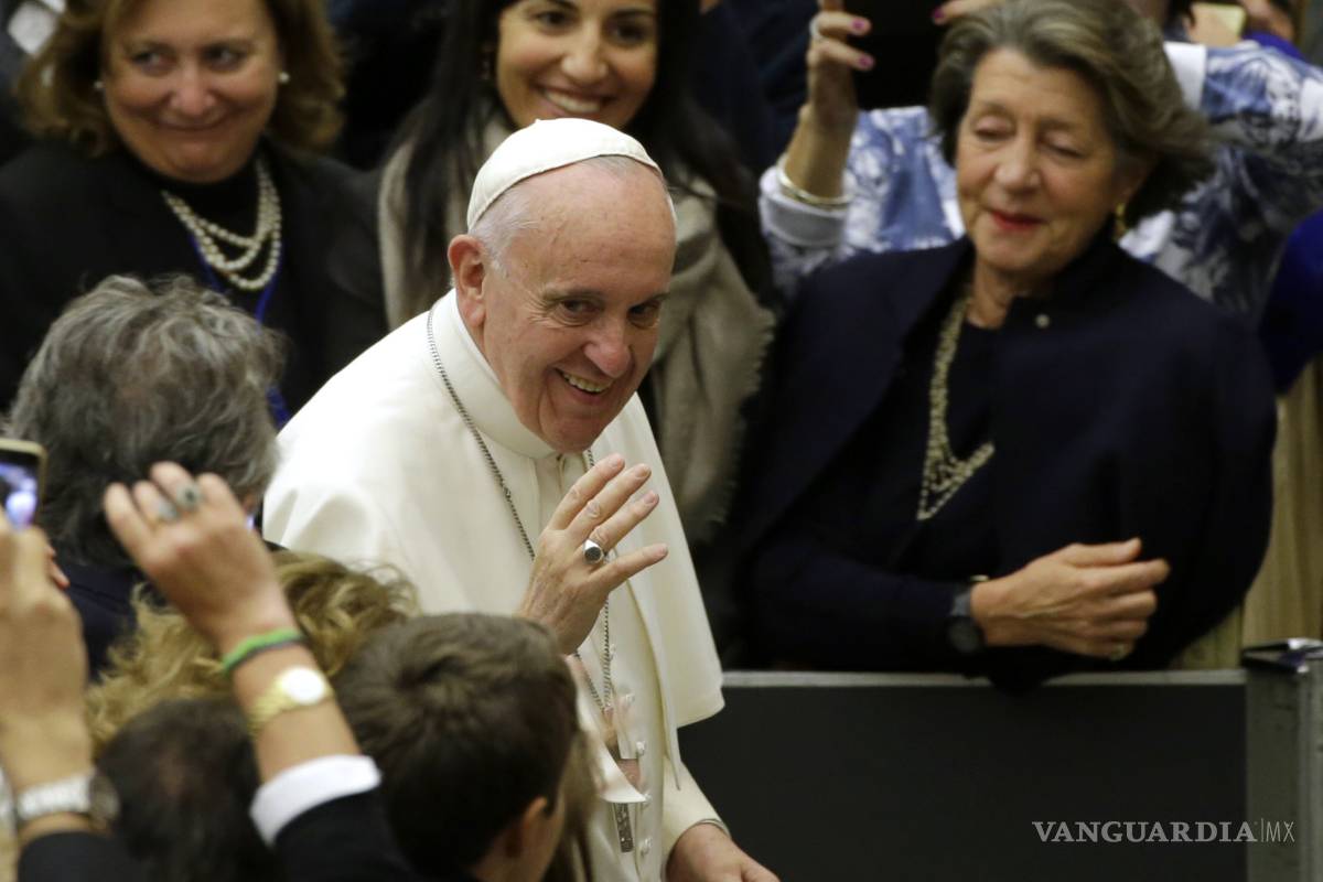 El Papa condena despidos de mujeres embarazadas