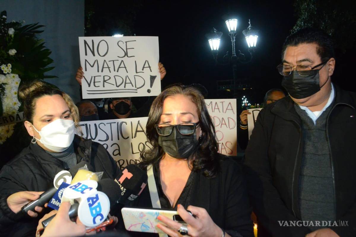 Protestan periodistas de Nuevo León por asesinato de colegas