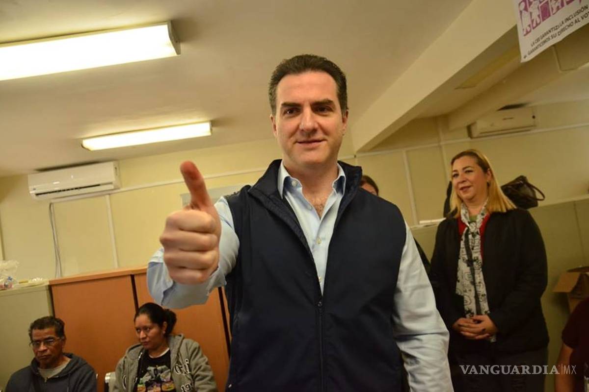 Aventaja Adrián por 0.9 por ciento en elecciones de alcaldía en Monterrey