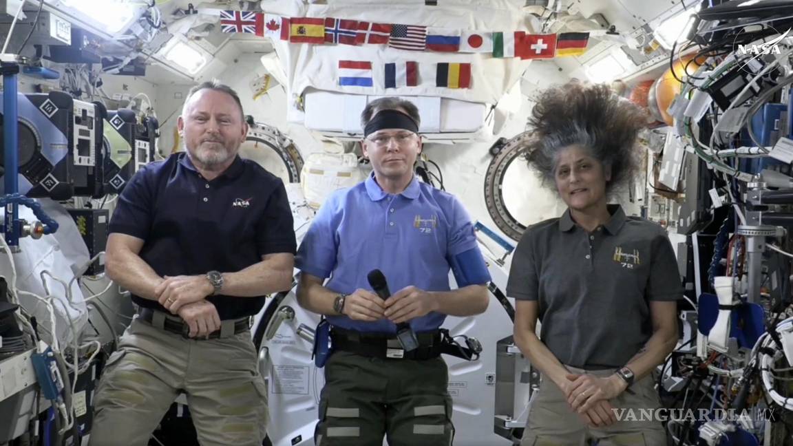 Dos astronautas estadounidenses varados desde hace más de nueve mese en la EEI vuelven a la Tierra