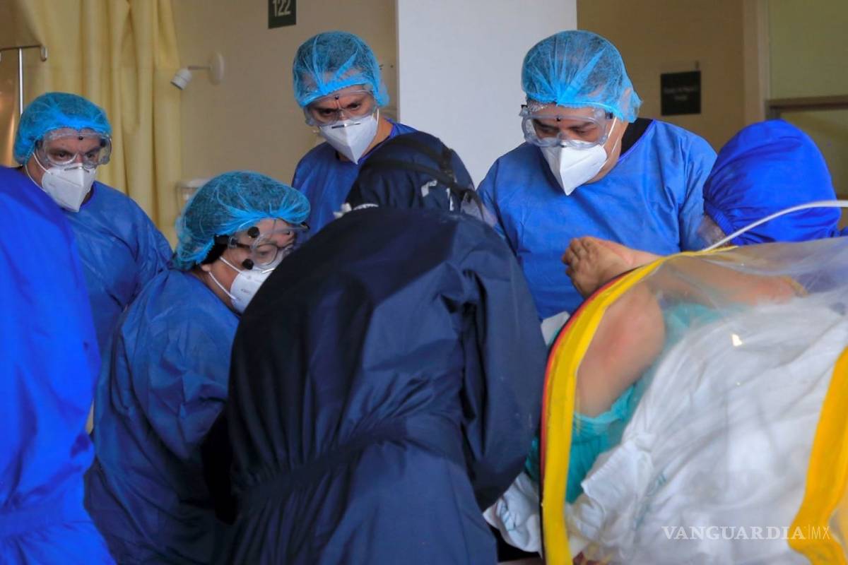 17 mil contratados por COVID-19 y ninguno es especialista: sindicato IMSS