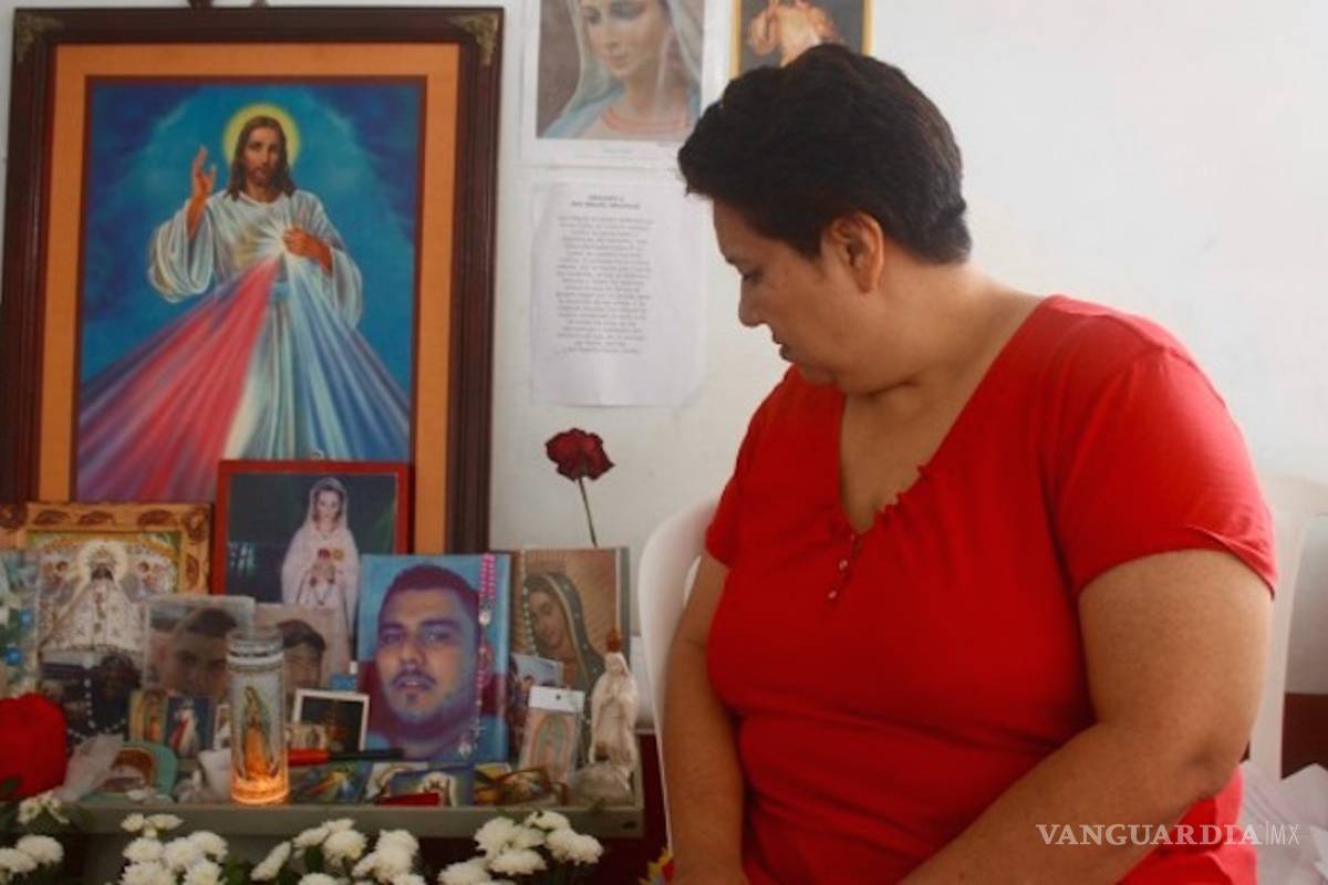 'Nos dijeron que los molieron. Les hubieran dado el tiro de gracia': madre de Tierra Blanca