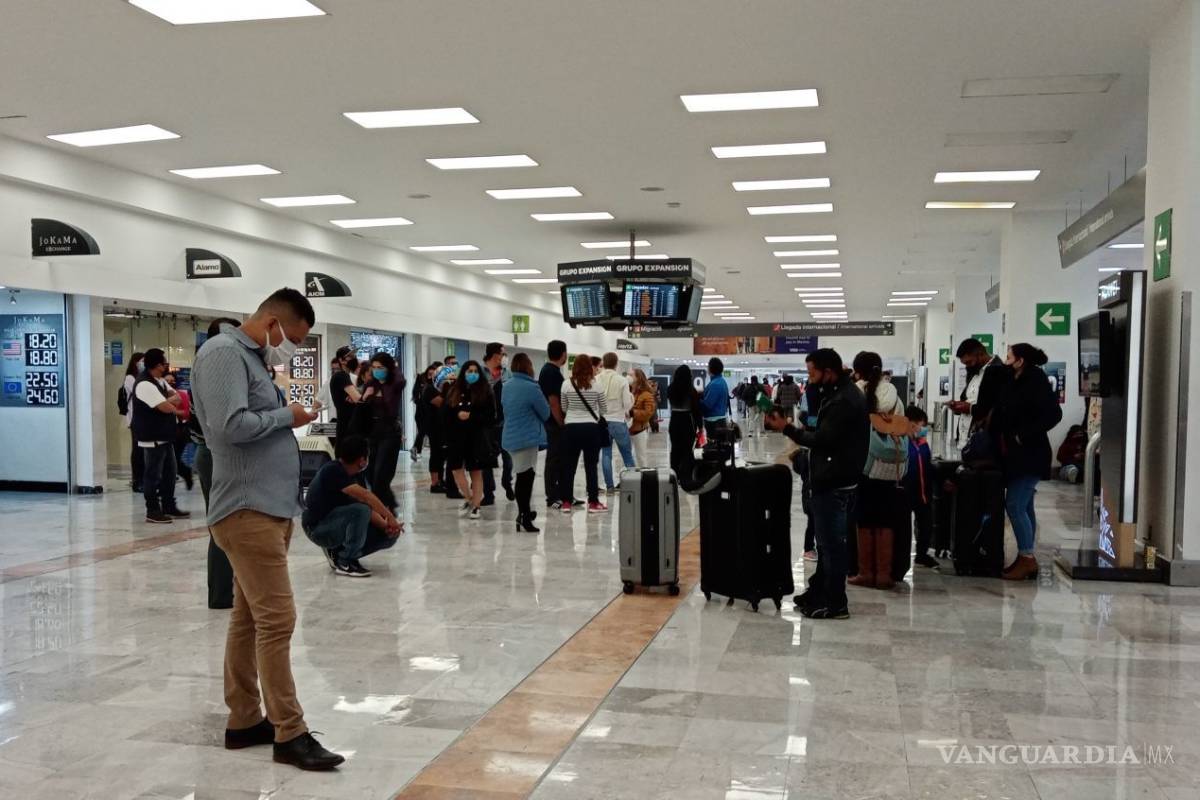 Analizará administración de AMLO vuelos de Reino Unido hacia México por nueva cepa de COVID-19