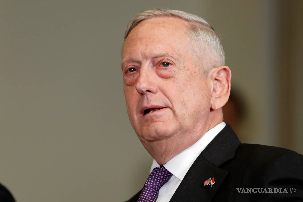 Rusia quiere redibujar las fronteras a la fuerza, dice Jim Mattis