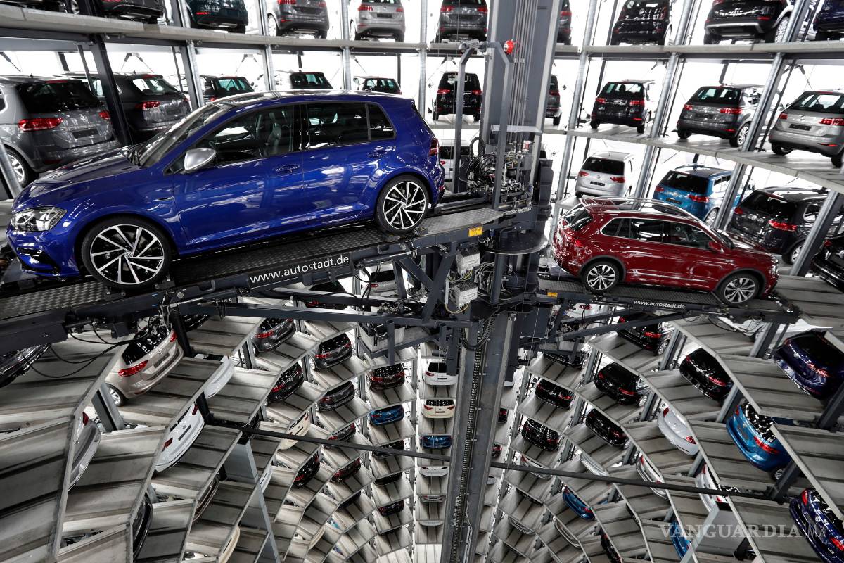 Se unen Volkswagen y Google para uso de computadora cuántica en autos