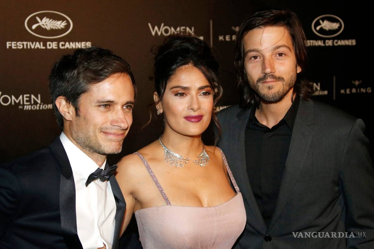 Salma, Diego y Gael celebran a la mujer en Cannes