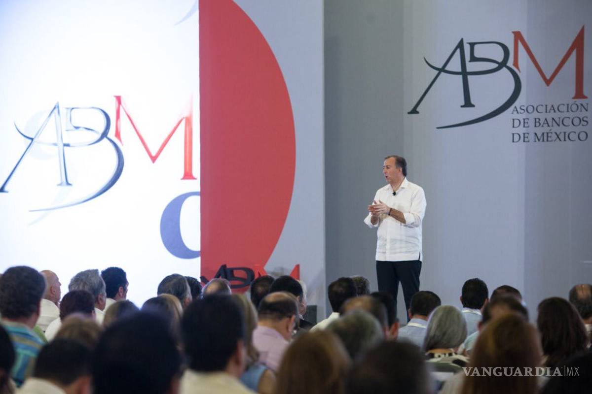 Meade mete las manos al fuego por los servidores públicos