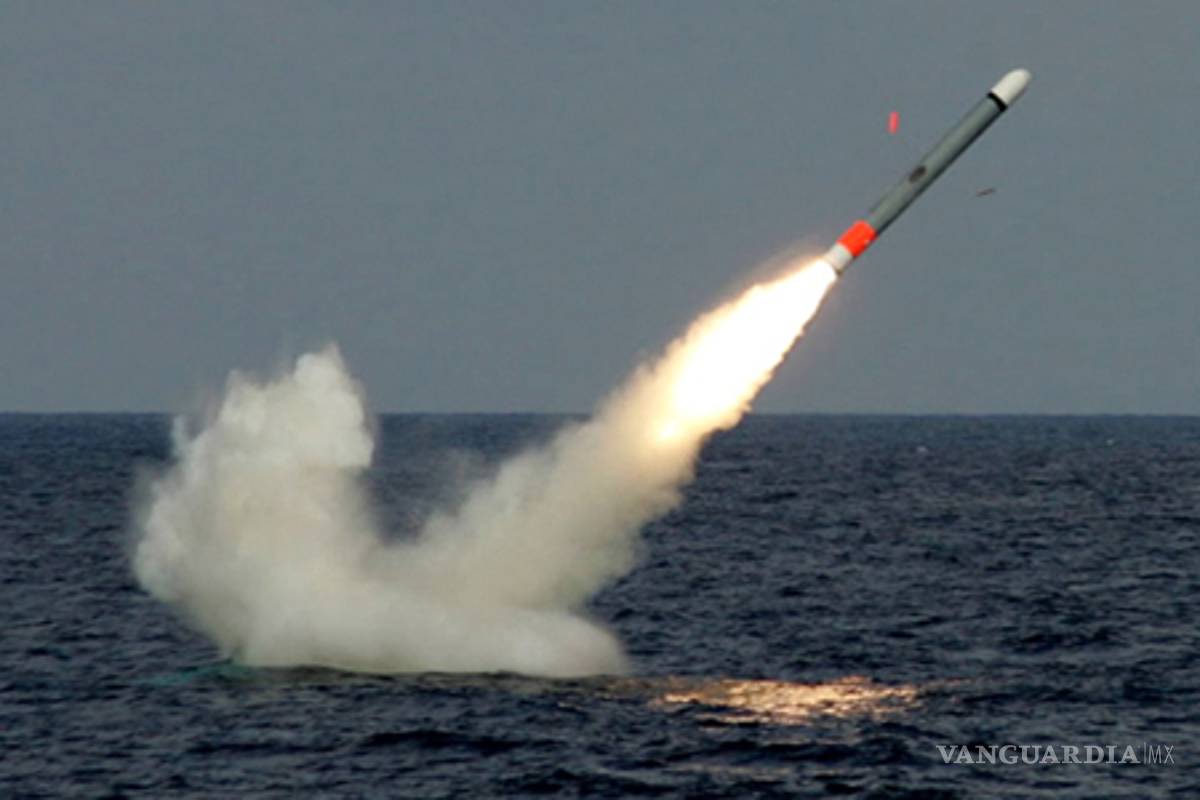 EU lanza decenas de misiles contra un aeródromo en Siria