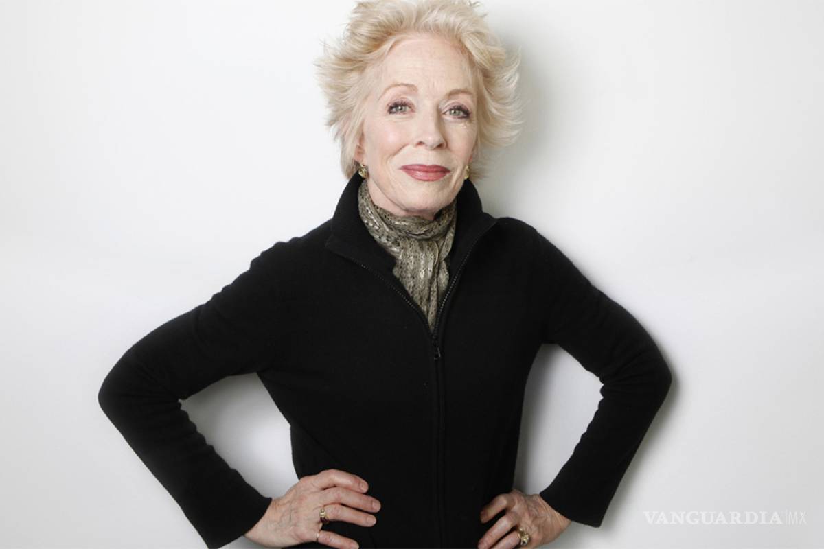 Actriz de "Two and a Half Men" sale del clóset