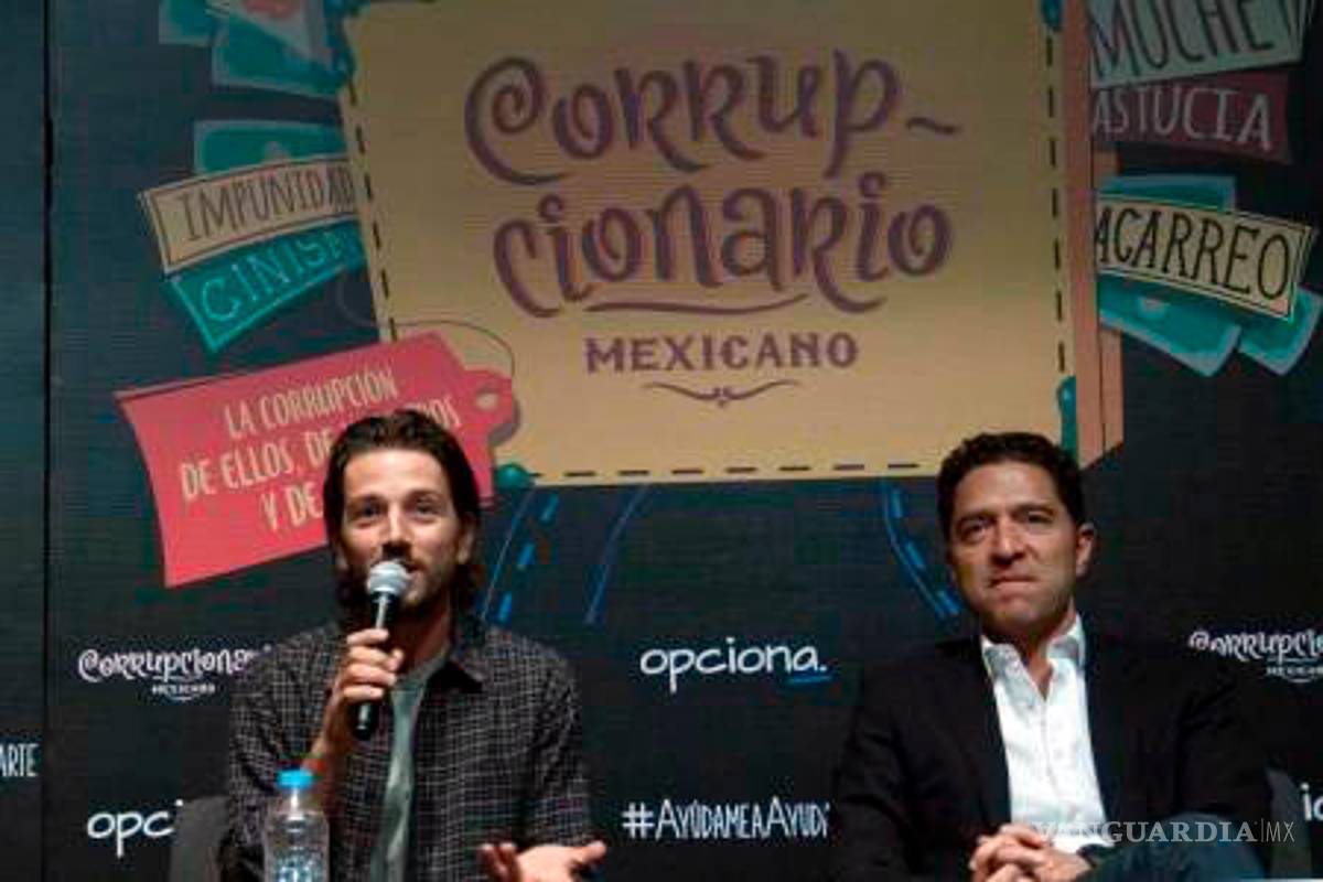 Diego Luna y Alejandro Legorreta lanzan el "Corrupcionario" mexicano