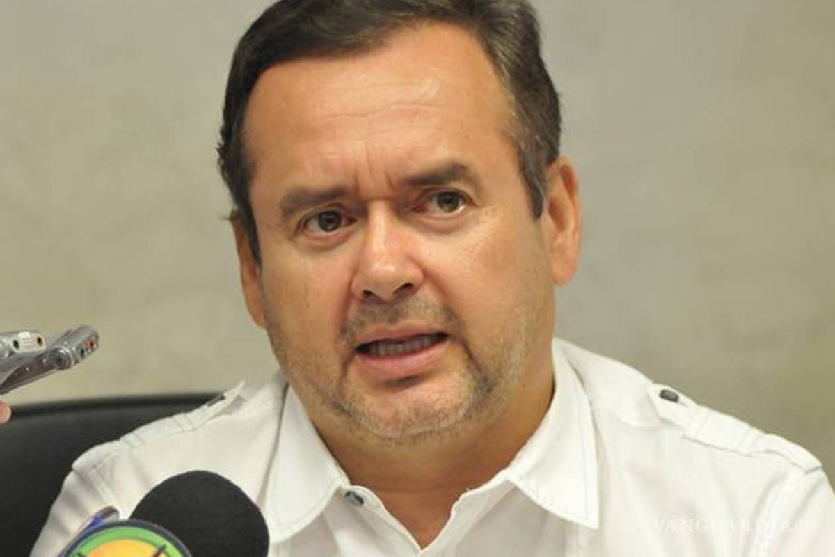 Mientras avanza fumigación, alcalde de Monclova presenta síntomas de zika