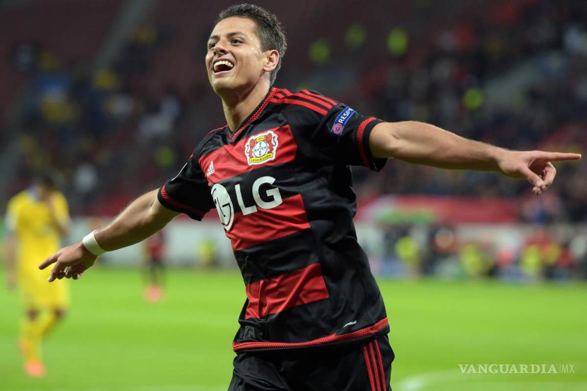 DT del Bayer Leverkusen alaba desempeño de “Chicharito”