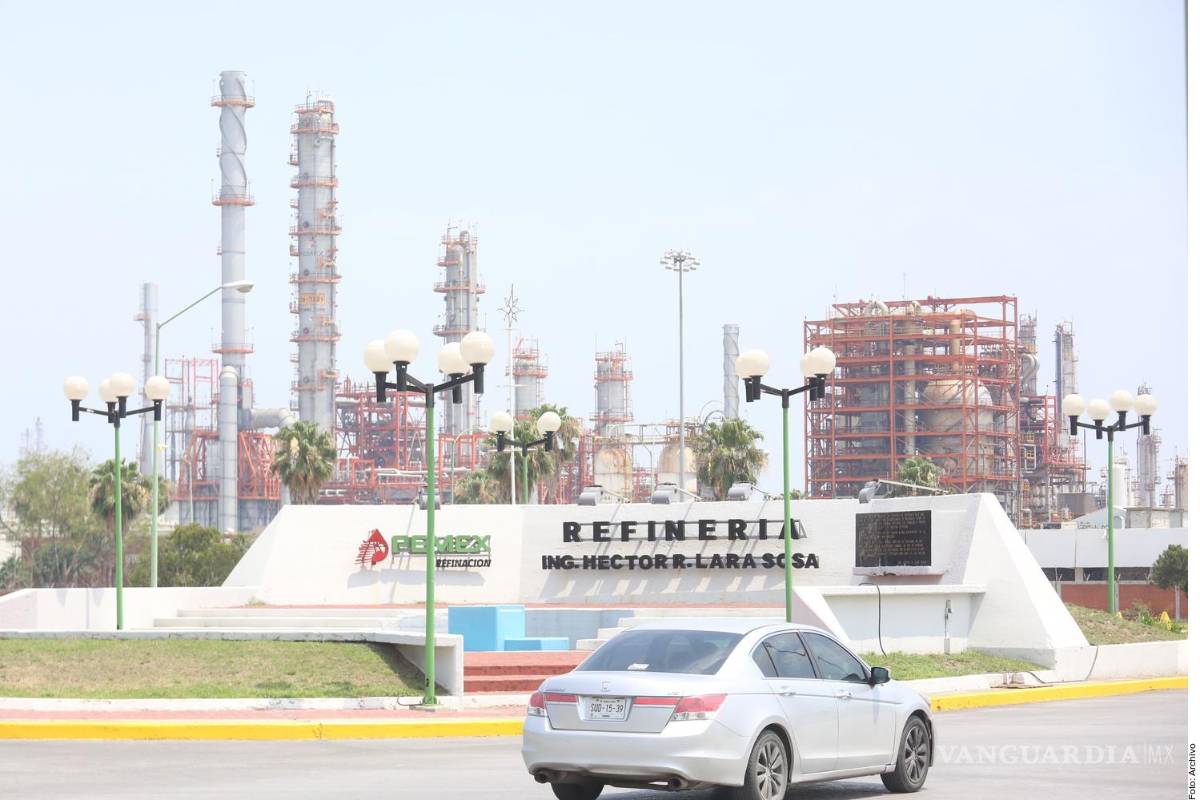 Pemex analiza esquemas para invertir en gas