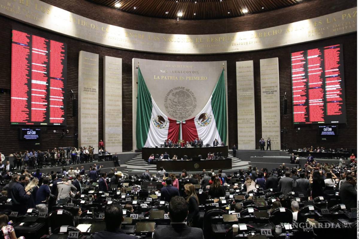 Buscan reelección 94% de diputados; 471 de 500 legisladores
