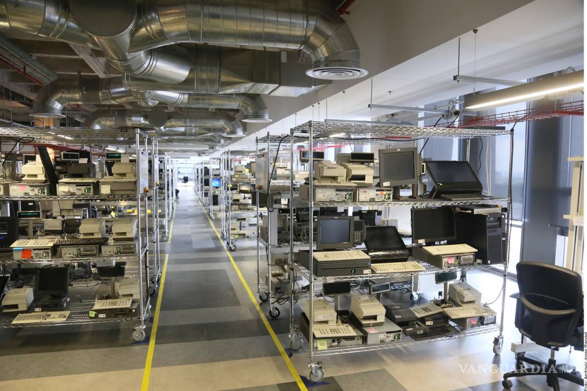 En primer semestre, México exporta más computadoras que autos a EU