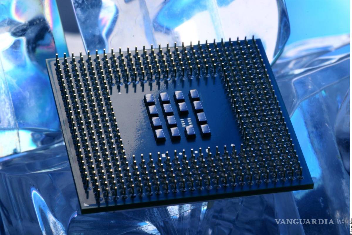 Tardará regulación para chips en México