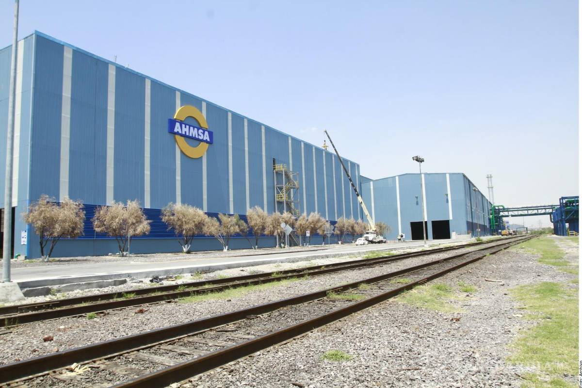 Bloqueos de integrantes sindicales en AHMSA dañan la infraestructura, aseguran