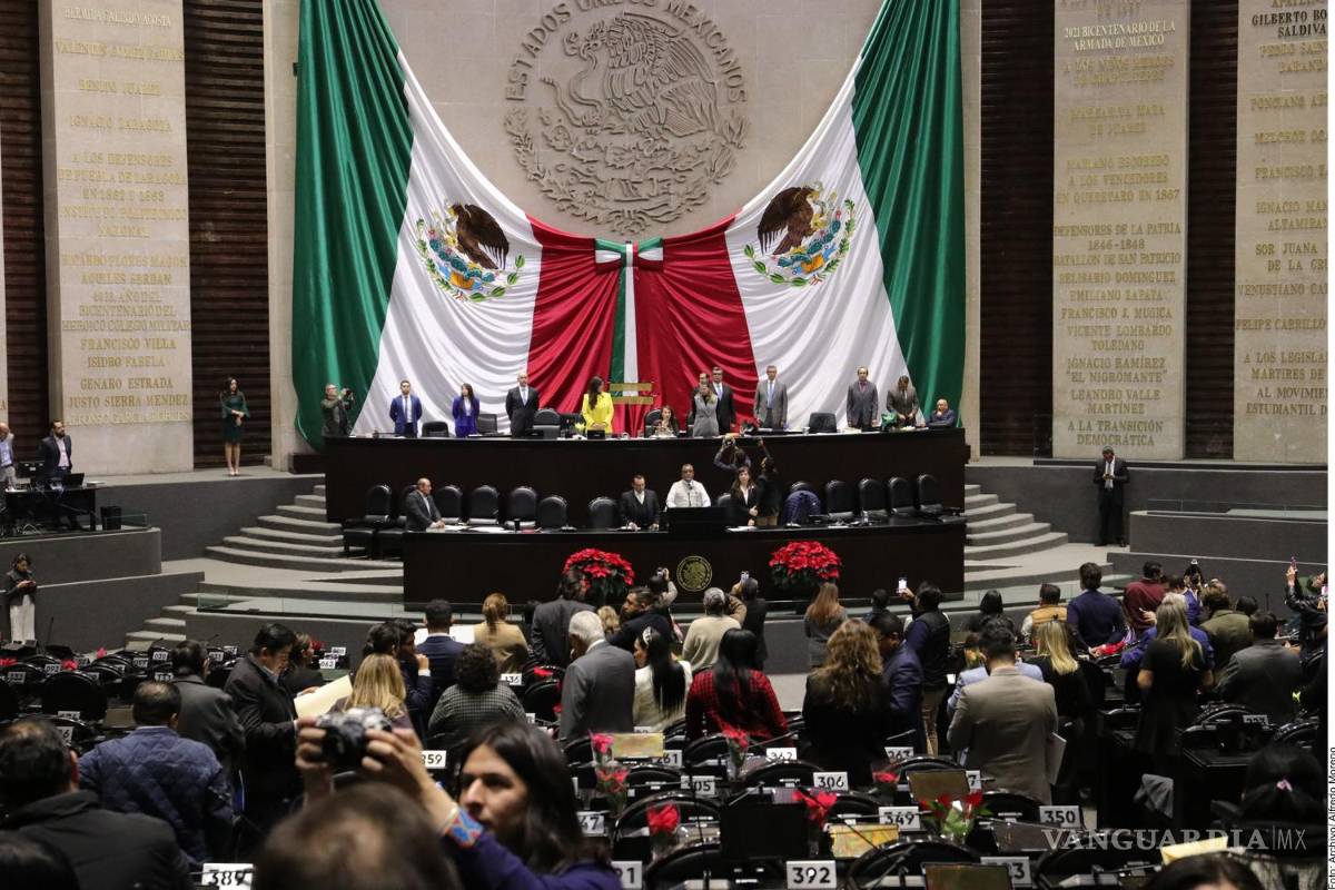 Ven en recorte al Senado motivo de pleito interno de Morena entre Monreal y Adán López