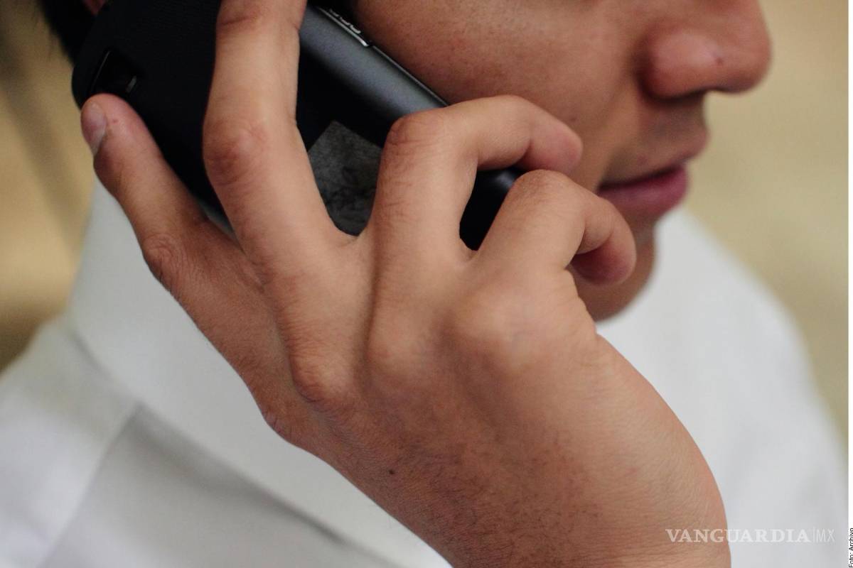 Estafan por celular simulando ser el SAT