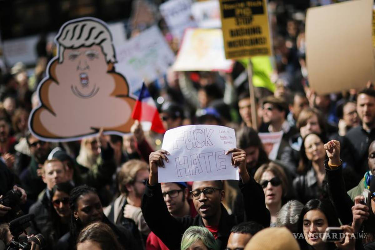 Trump se enroca en el veto migratorio pese al revés judicial y el descontento global