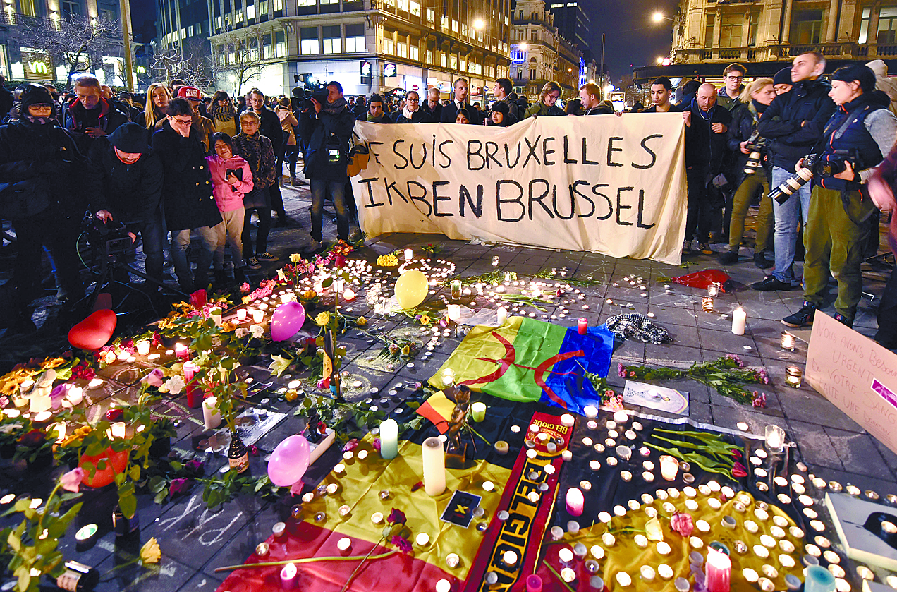 Actos terroristas del Estado Islámico hacen estallar tres bombas en aeropuerto y el Metro