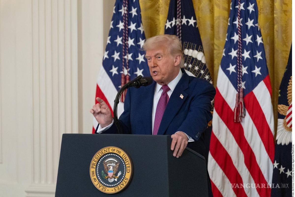 Endurece Trump requisitos para obtener ciudadanía