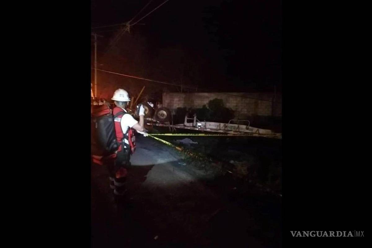 Tráiler atropella y mata a cinco personas en Tabasco