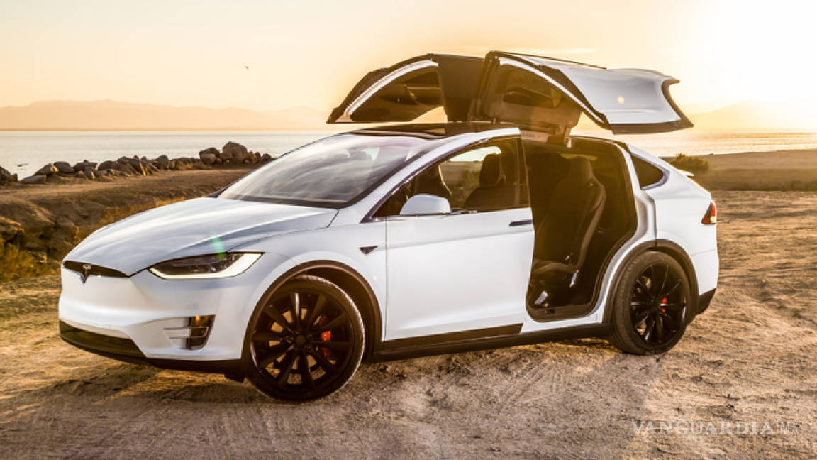 Tesla Model X, un coche que no puede volcar