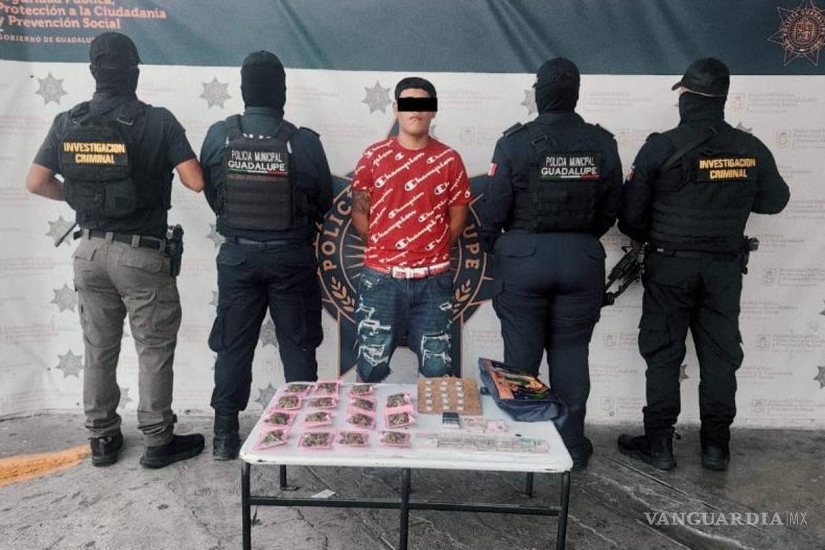 $!Detienen a tres jóvenes que realizaban labor de halconeo, en Nuevo León