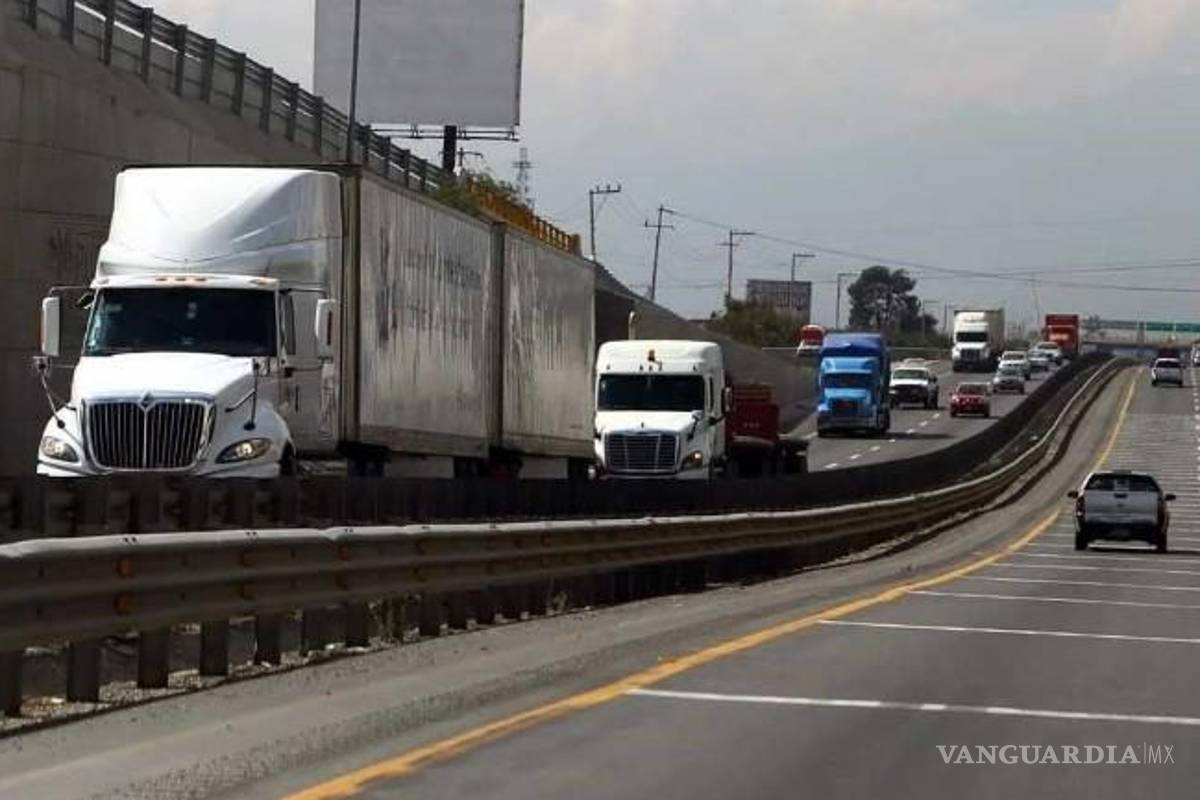 Se rezaga renovación de flota vehicular del transporte de carga terrestre