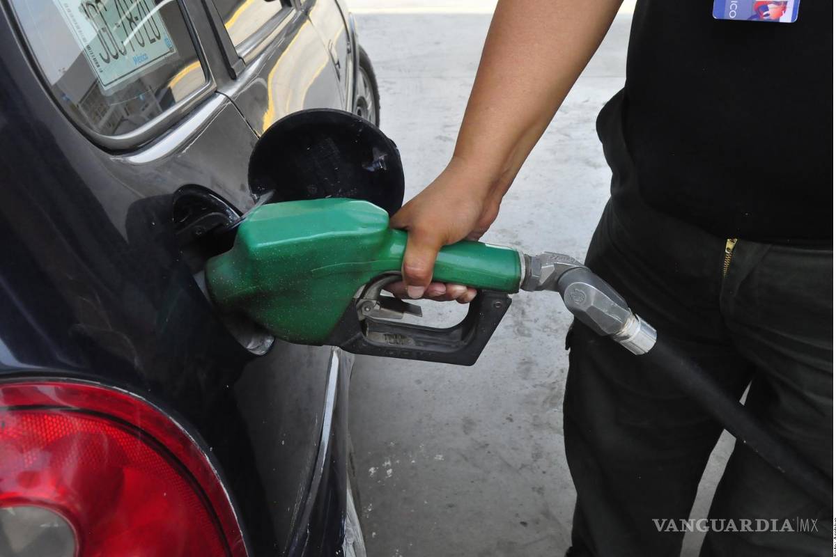 Por topar tarifa de gasolina no baja precio