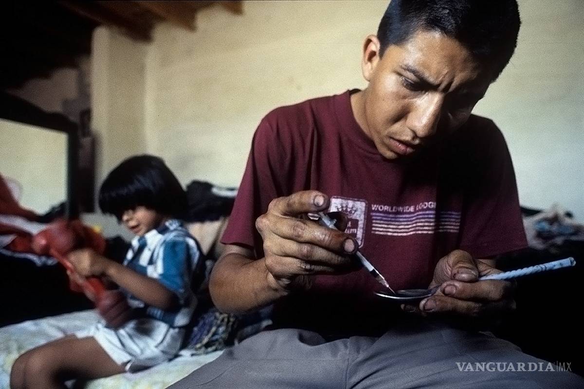 Conadic lanza libros para evitar uso de drogas en niños y adolescentes