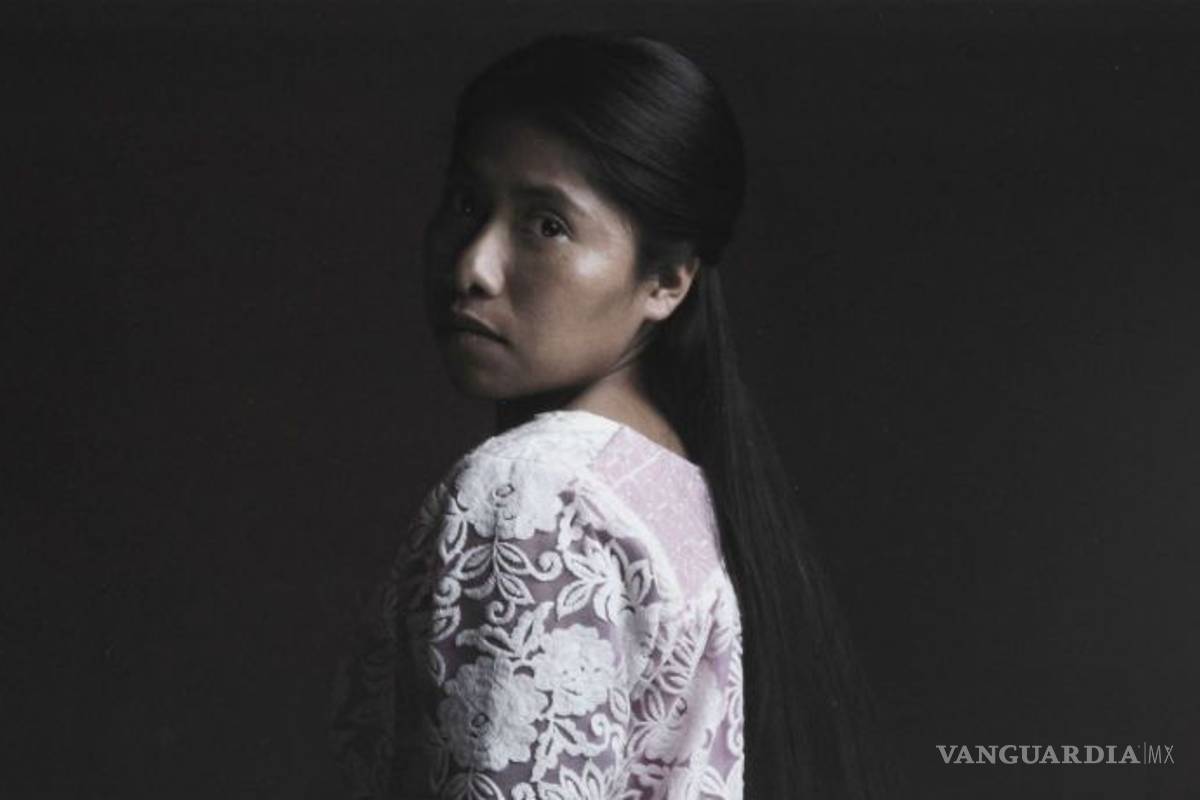 Yalitza Aparicio cancela subasta de una fotografía suya