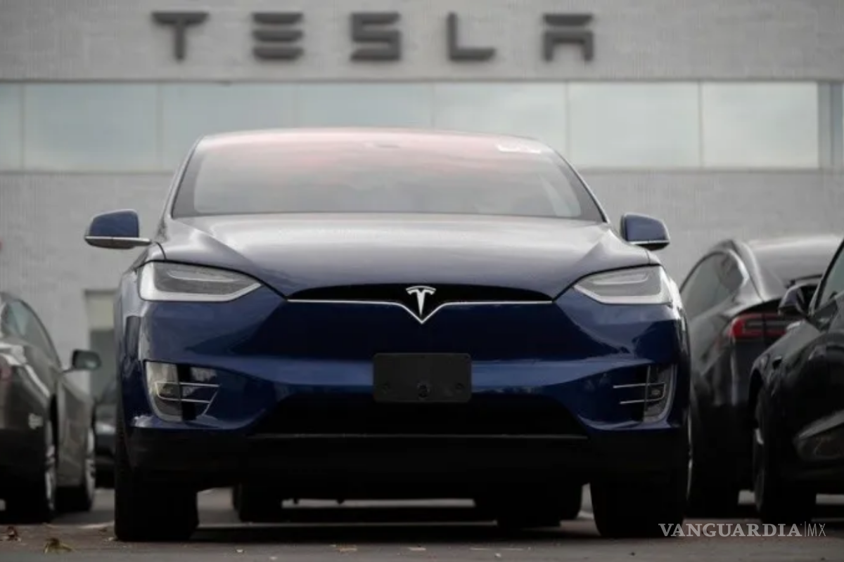 Tesla revela que tiene mil 990 mdd en bitcoins