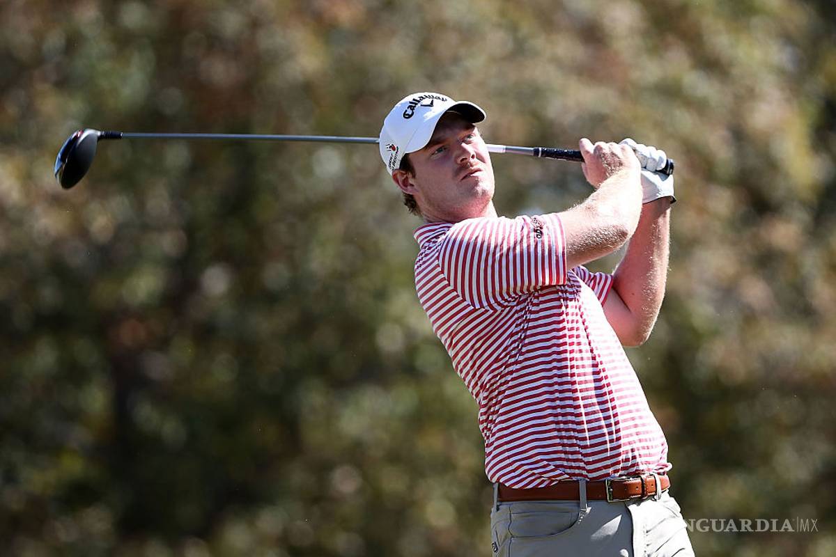 $!La sexy Lindsey Pelas podría ser la caddie más 'hot' de la historia del golf