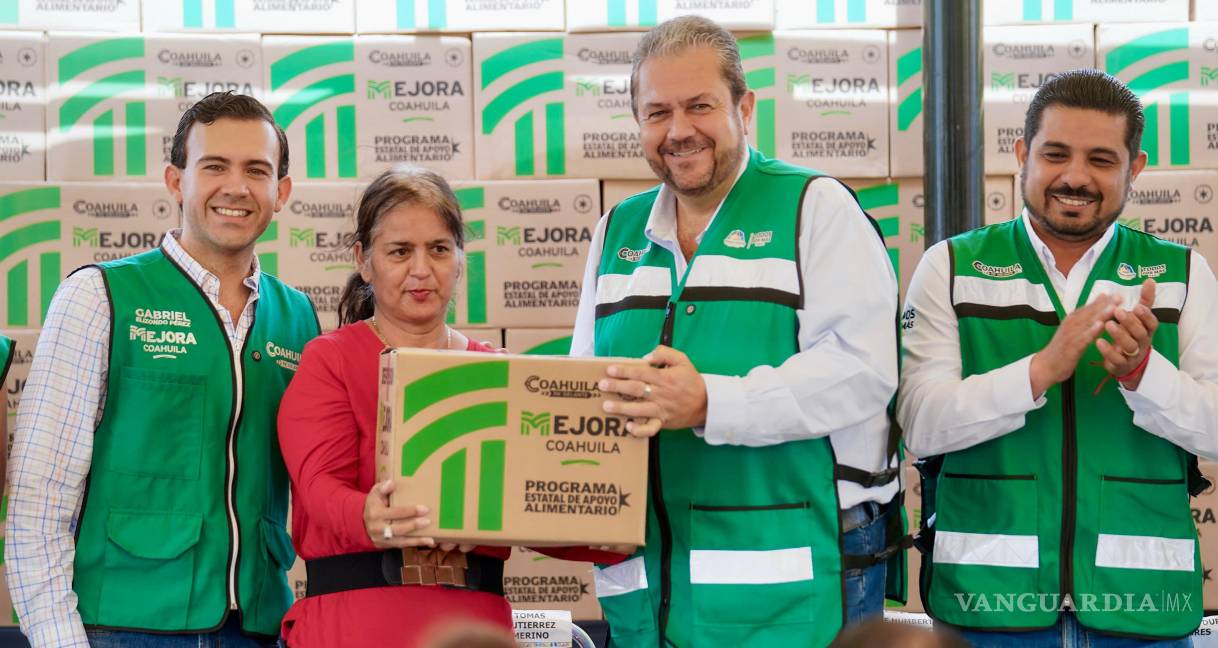 $!Familias de Ramos Arizpe se beneficiaron con el programa Enchúlame la Casa, que embellece hogares en varias colonias.