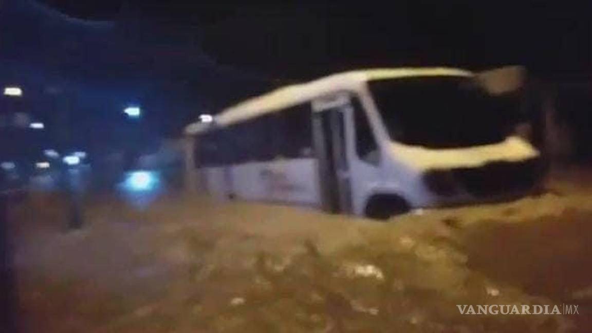 $!Se tienen reportes de casas inundadas, carros varados y personas atrapadas en domicilios.