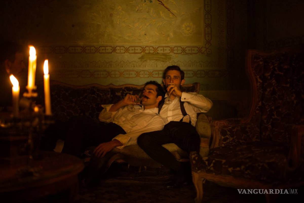 $!El baile de los 41; Mitos y realidades del escándalo del siglo XX