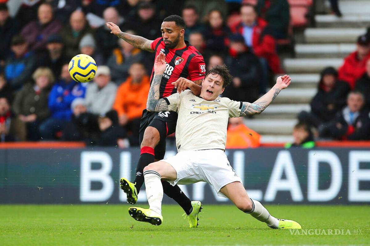 Con un golazo, Bournemouth pone en la lona al Manchester United