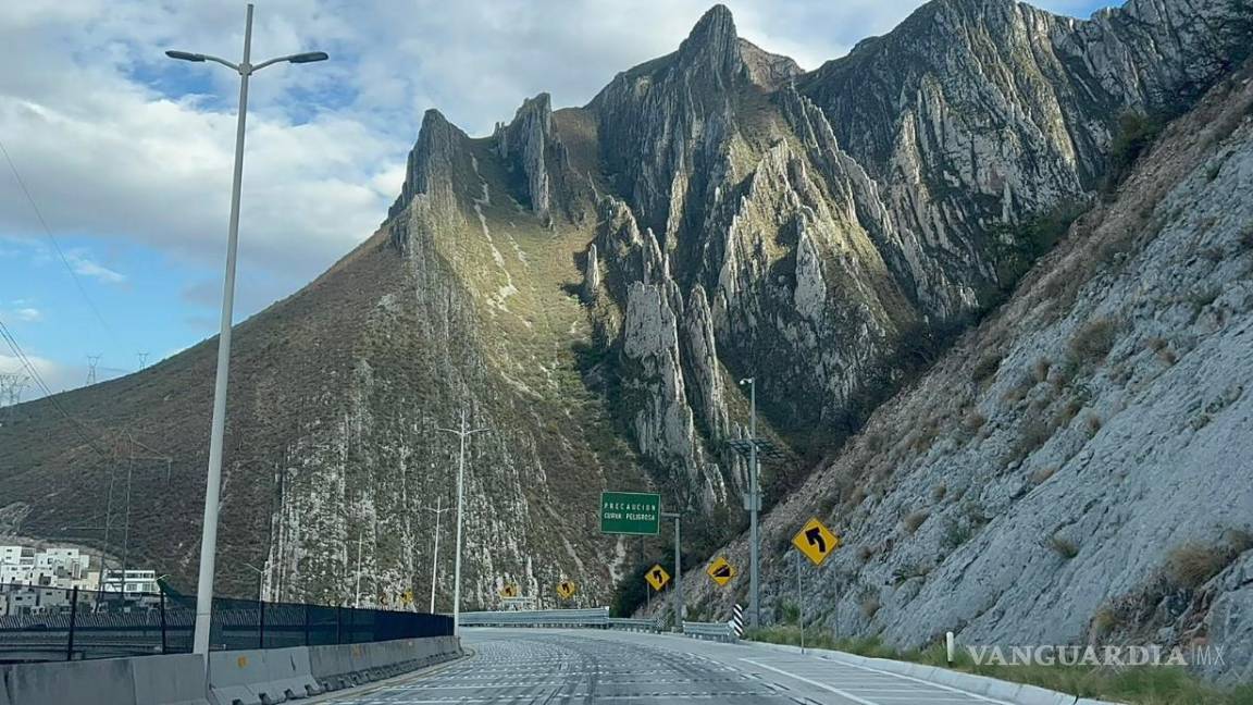 Por frío, alista concesionaria sal, puestos de guardia y removedora de obstáculos en la autopista Sal-Mon