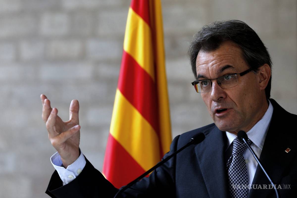 Artur Mas pide un acuerdo urgente para gobernar en Cataluña