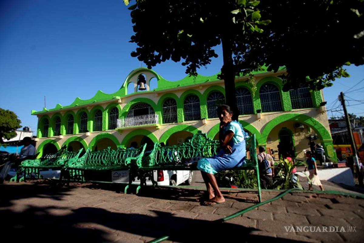Recuperan ayuntamiento de Ayutla, Guerrero, tras 15 meses de toma