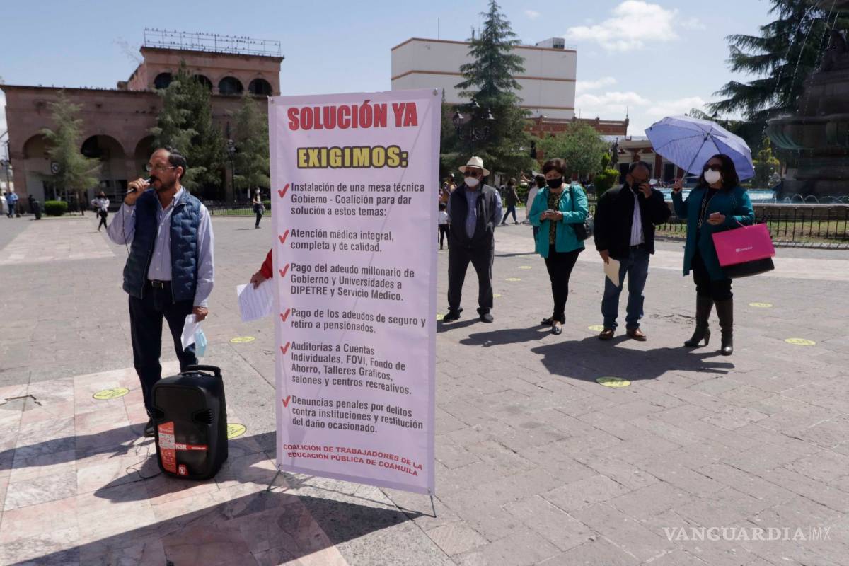 Convocan maestros de Coahuila a marcha para exigir resolver irregularidades en pensiones y servicio médico del magisterio