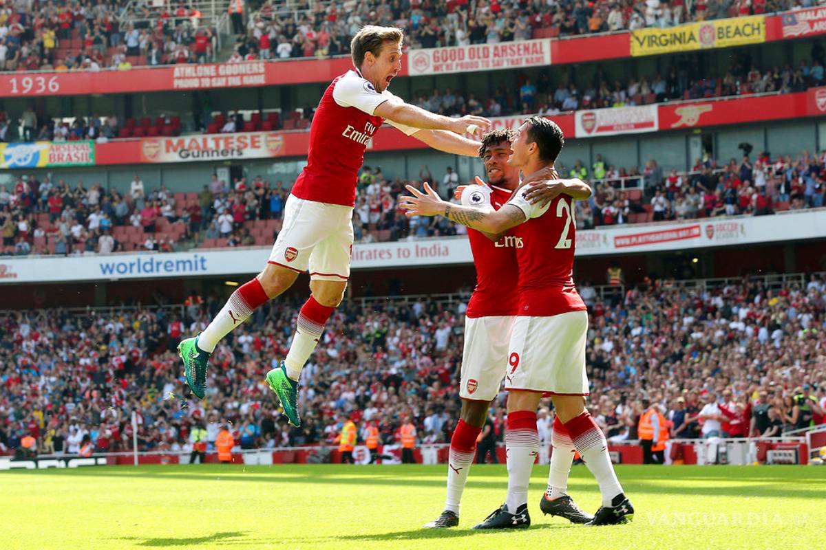 'Chicharito' y el West Ham son aplastados por el Arsenal